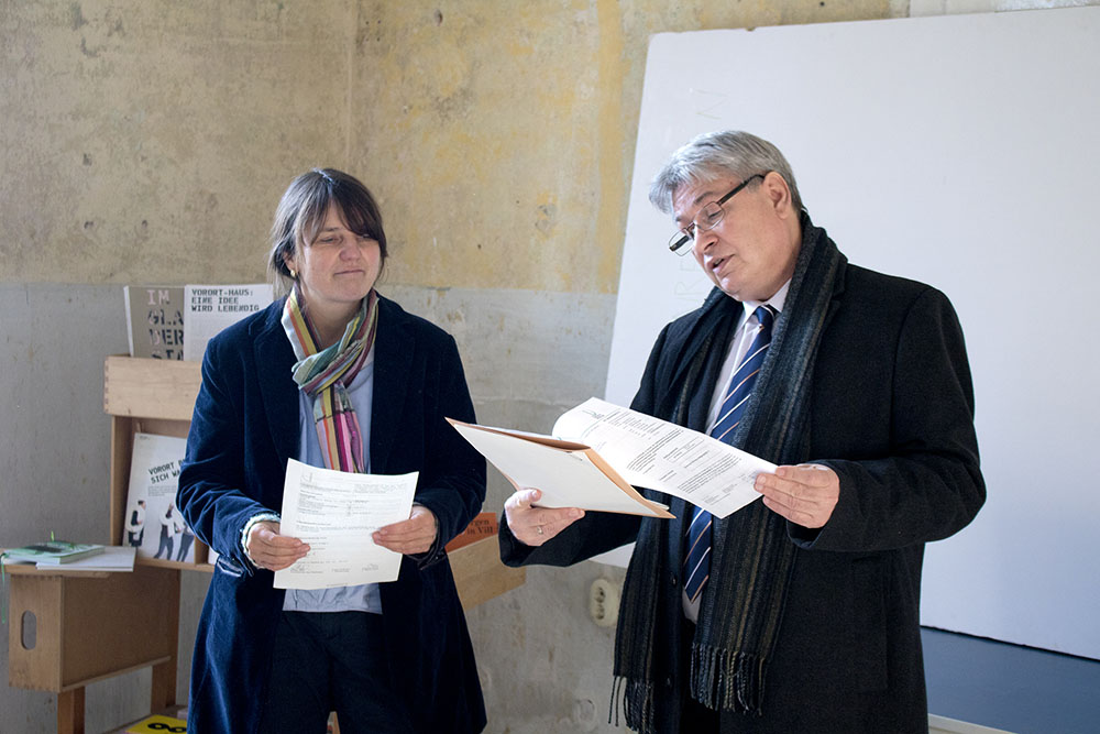 Erbaubacht Vertrag für das VorOrt-Haus geschlossen